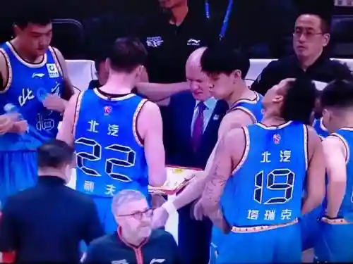 飞虎防守阵容怎么搭配(忠义骑飞熊军最强阵容搭配)插图74