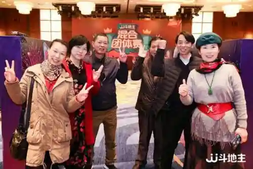 天选斗牌阵容怎么搭配(风笑天主c阵容搭配)插图1