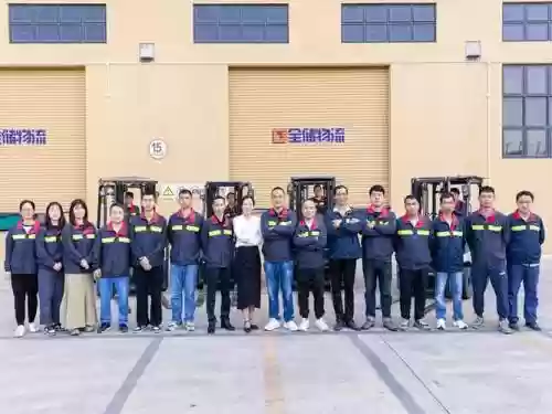 仓库里阵容插图1