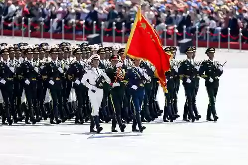 最强阵容阅兵插图1