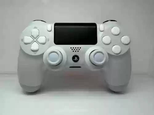 ps4上有装备的游戏，ps4里面有什么配件插图